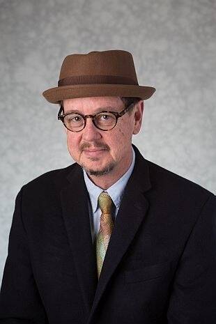 Dr Brian Lakey